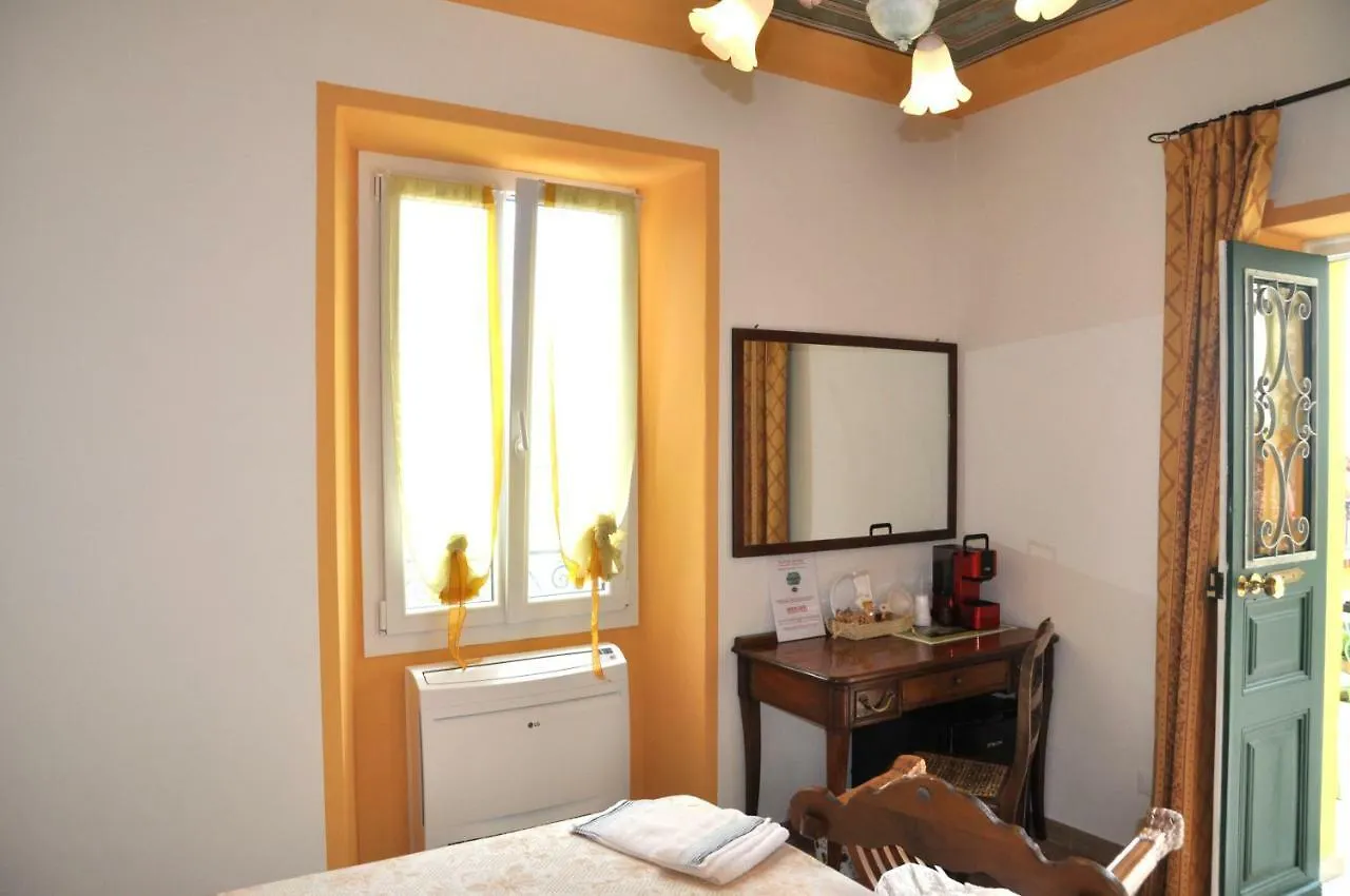 La Casa Del Sole Hotel Sanremo Gæstehus